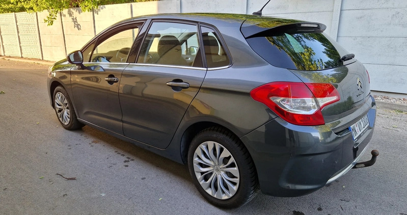 Citroen C4 cena 23900 przebieg: 156000, rok produkcji 2013 z Warszawa małe 67